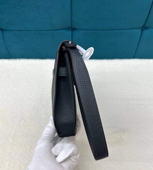 Сумка Hermes Kelly Depeches 25
