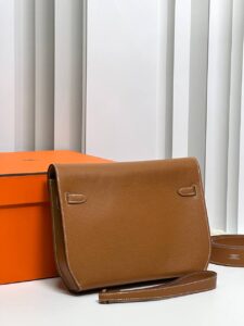 Сумка Hermes Kelly Depeches 25