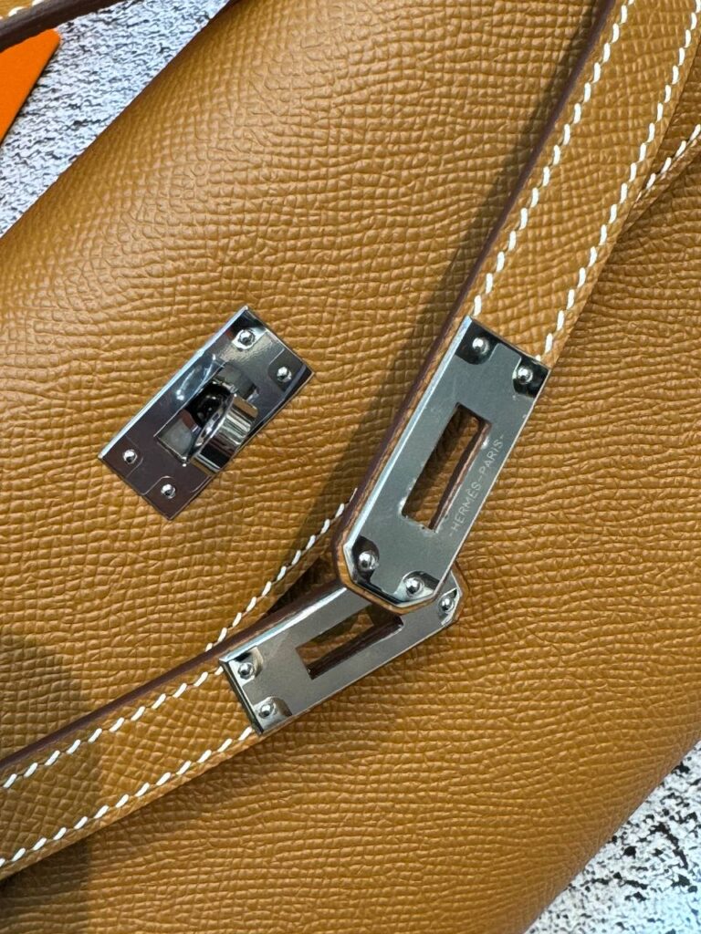Сумка Hermes Kelly Pochette 22